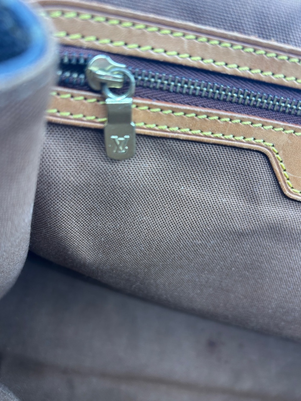 Louis Vuitton Monogram Canvas Top Handle Briefcase in Brown and Tan - Picture 13 of 14